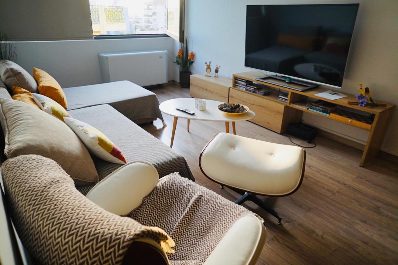 Urban Apartment Amaliada Eksteriør billede